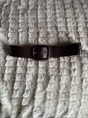 Women’s  Dark Brown Croc-Embossed Leather Belt